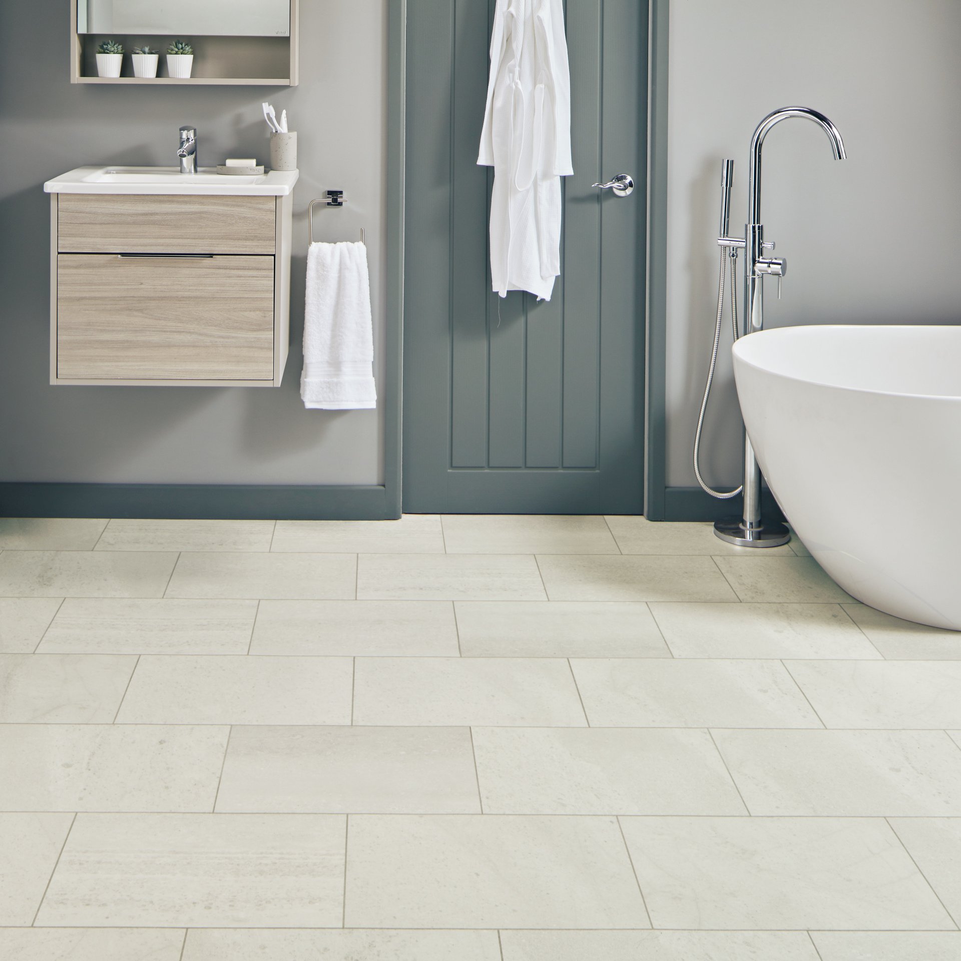 Luxury Vinyl Tiles in Bathrooms: Transform Your Space with Elegance