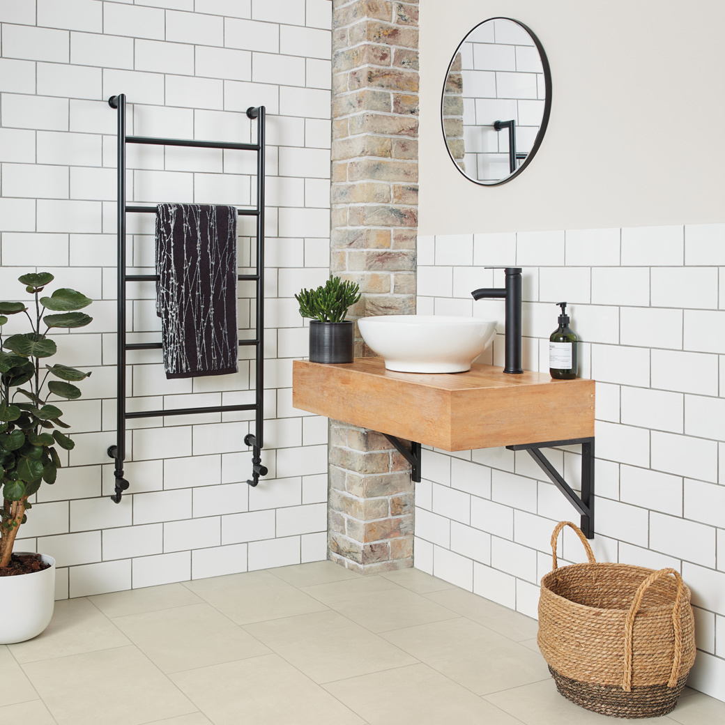 Ivory Riven Slate SCB-ST18-G in a bathroom